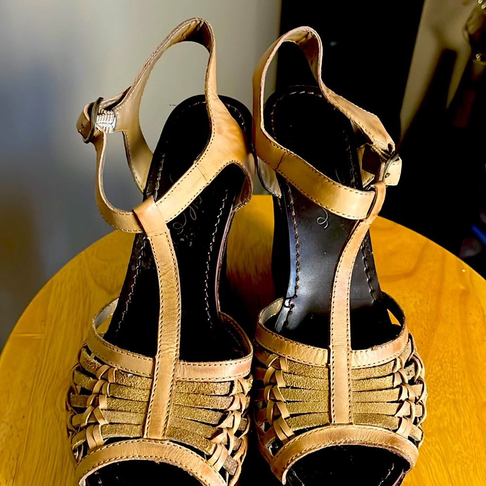 Fervor Wedge sandals-Size 8